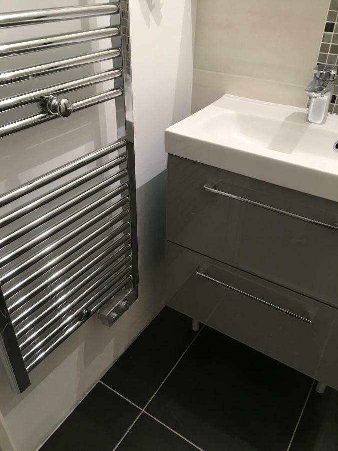 Bedinreims Burgundy Bottle Free Parking&wifi Free Ideal 4 à 8 Adultes Appartement Reims